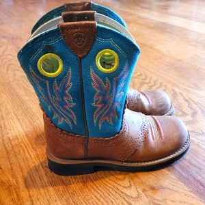 Girls Ariat cowboy boots